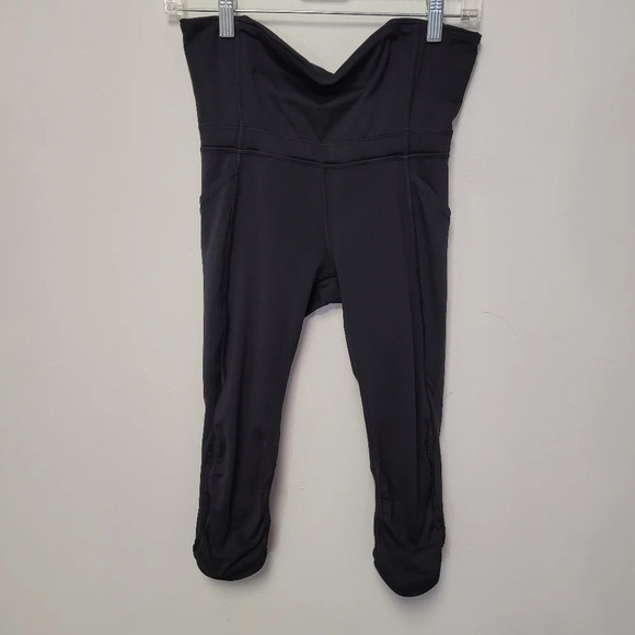 lululemon athletica Pants - LULULEMON black knee leggings with pockets